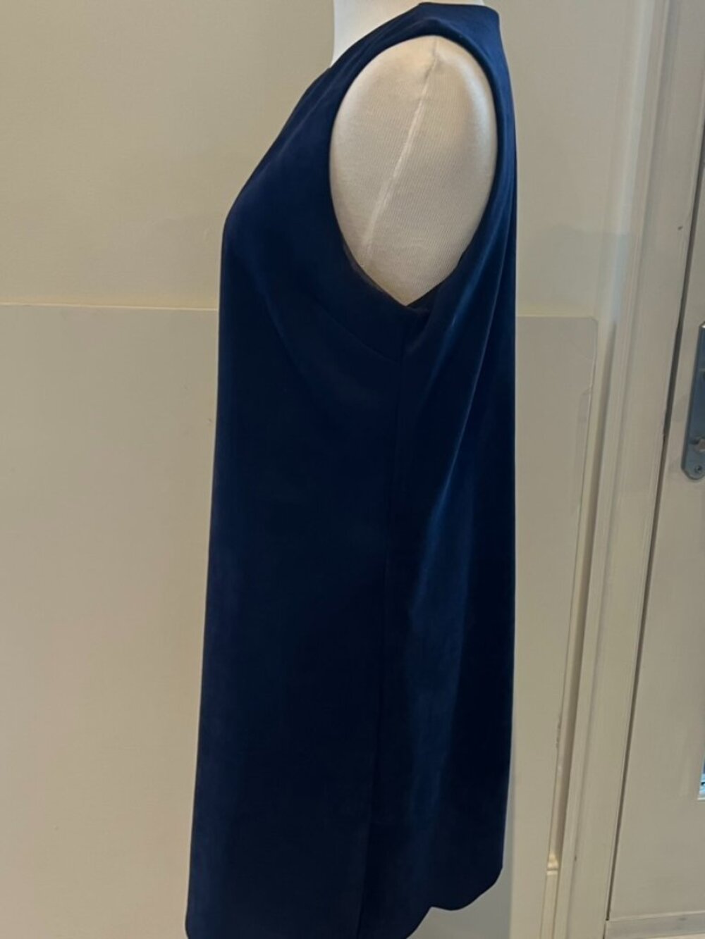 Aqua Women’s Blue Microsuede Sleeveless Shift Dress with Scalloped Hem, Size L - Picture 3 of 11